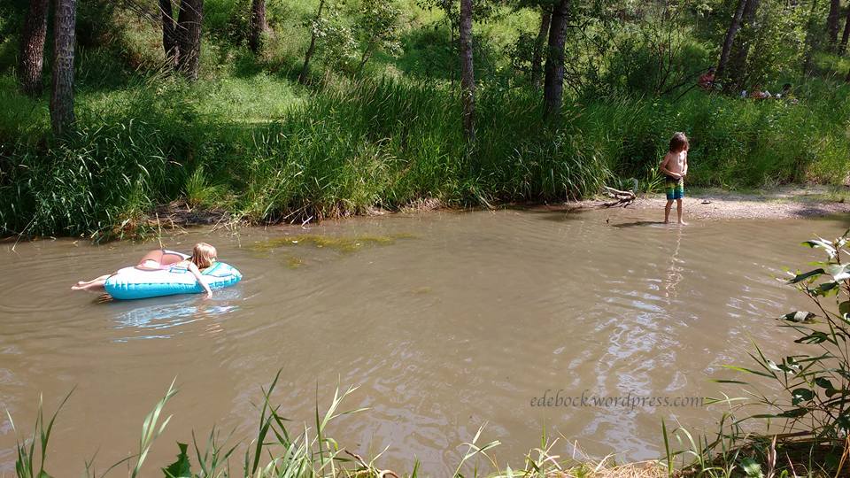 38124880_10156400193720915_8550404498986631168_n