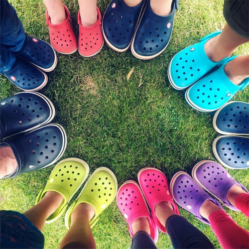 colors-crocs